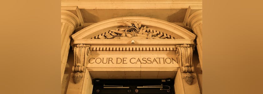 Fronton de la Cour de Cassation au Palais de Justice de Paris (F